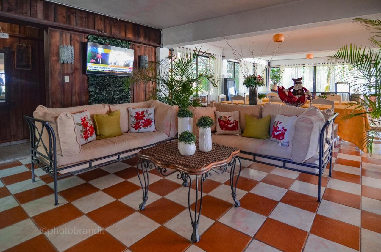 Hotel Rancho Constanza & Cabanas De La Montana Екстериор снимка
