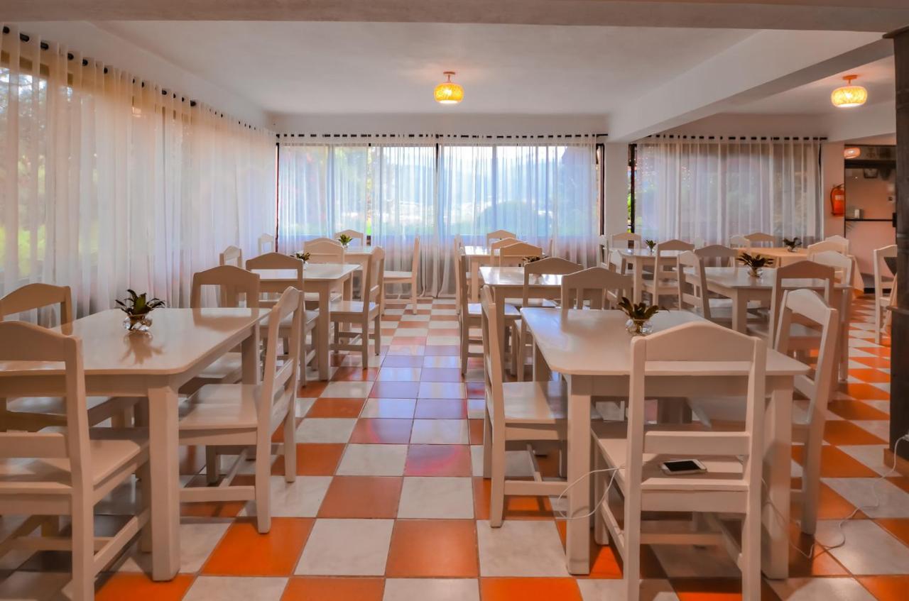 Hotel Rancho Constanza & Cabanas De La Montana Екстериор снимка