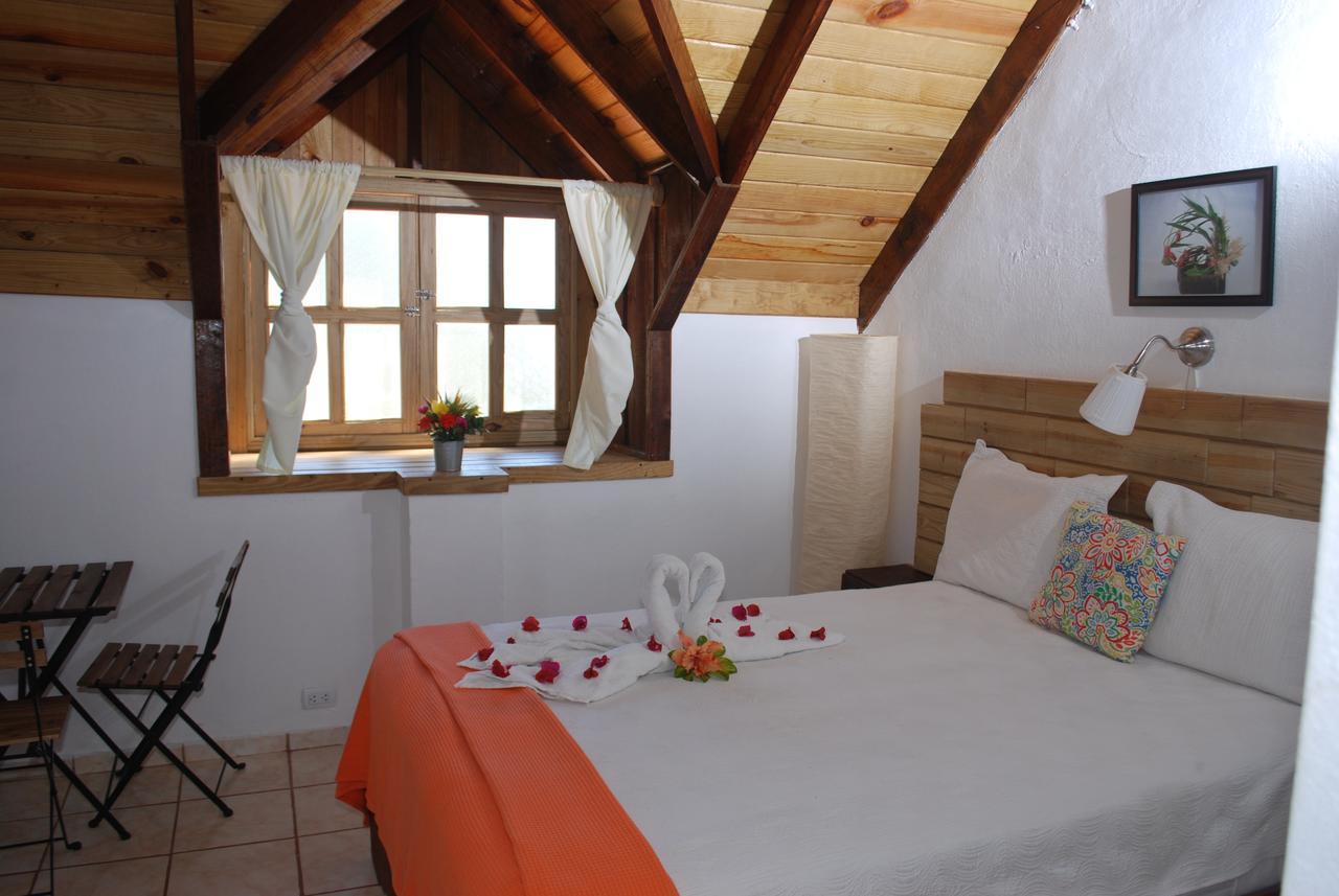 Hotel Rancho Constanza & Cabanas De La Montana Екстериор снимка
